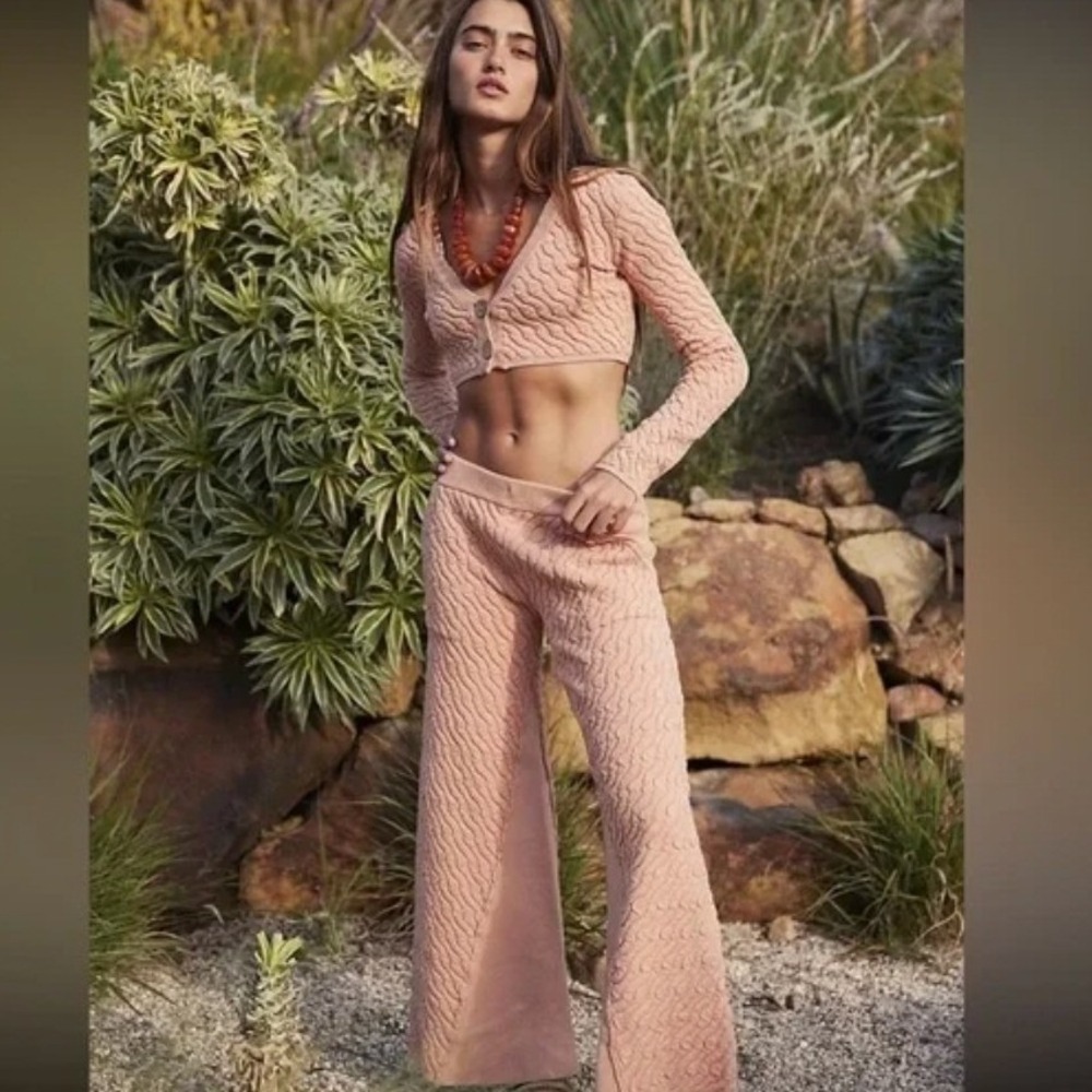 Free People Beach Ziggy Cropped Cardigan Peach Textured Knit Sweater M OB1477550